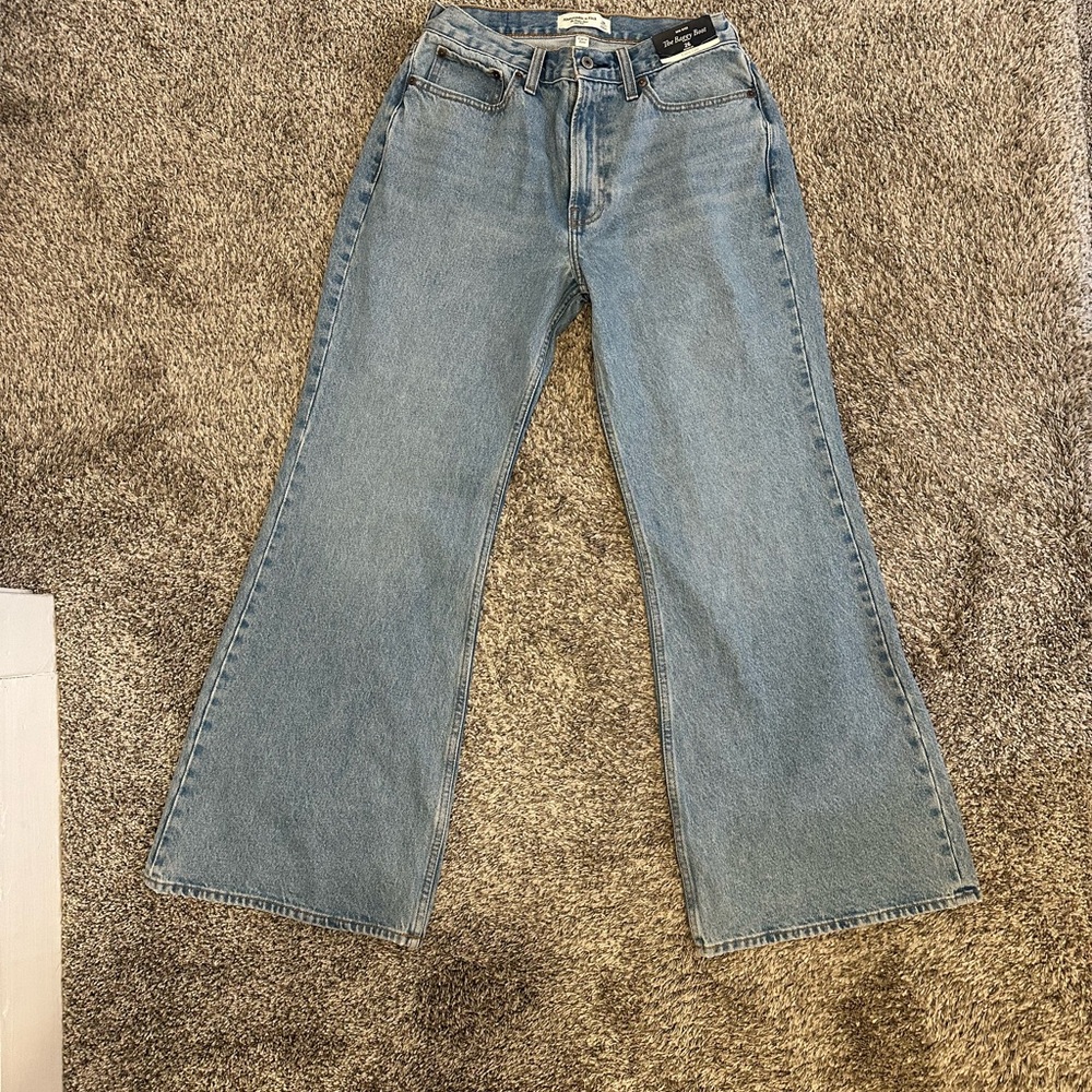 Abercrombie & Fitch Baggy Boot Jeans (Sold out online!) - Picture 7 of 8